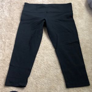 Lululemon original wunder under crop leggings